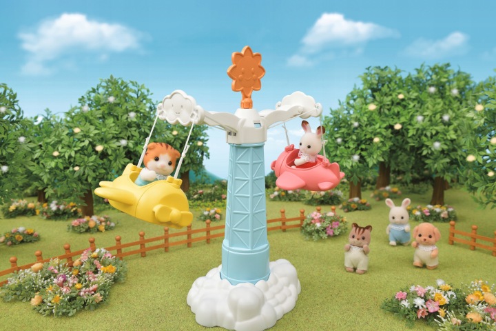 Sylvanian-Przedszkolna-karuzela-figurka-kotka-plac-zabaw-5334-Waga-produktu-z-opakowaniem-jednostkowym-0-244-kg