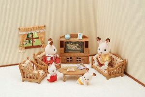 Sylvanian-Families-Wiejski-salon-Zestaw-mebli-i-akcesoriow-5339-Liczba-sztuk-1-szt